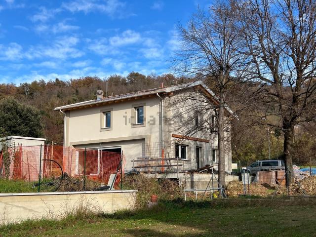 Casa in vendita a Unione dei comuni Valli del Reno, Lavino e Samoggia, Reggio Emilia
