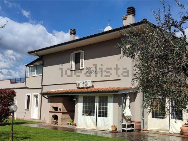 Casa in vendita a Padule, Porcari