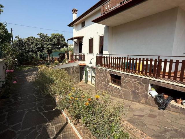 Casa in vendita a Quartiere San Valentino, Cisterna Di Latina