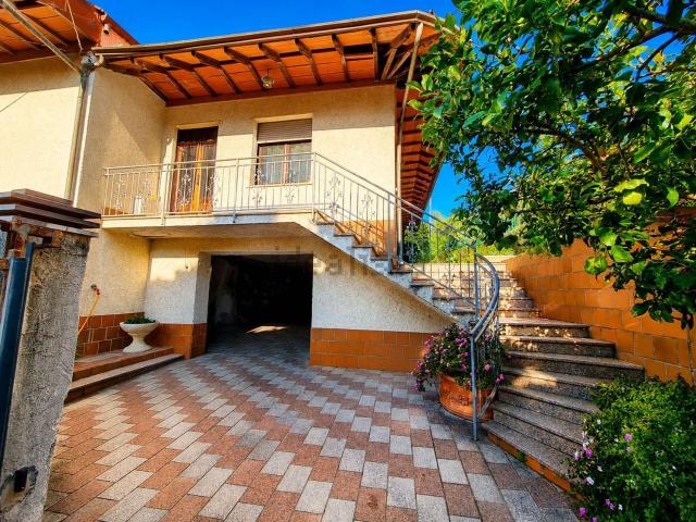 Casa in vendita a Baccano, Arcola