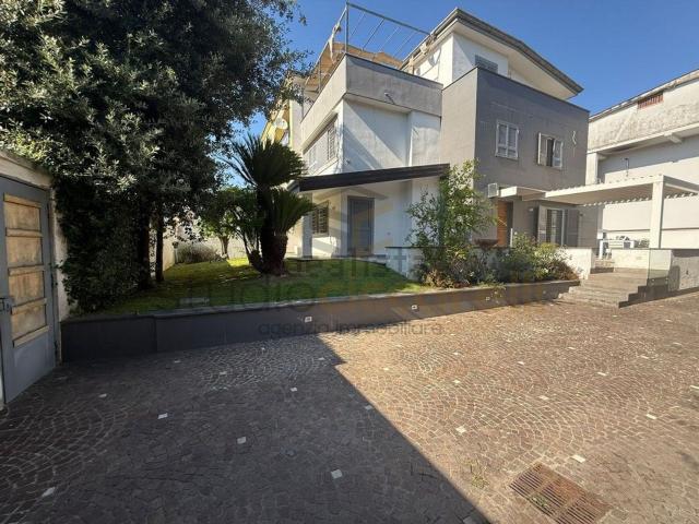 Casa in vendita a Giugliano In Campania, Campania