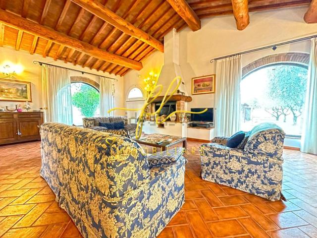 Casa in vendita a Cecina, Toscana