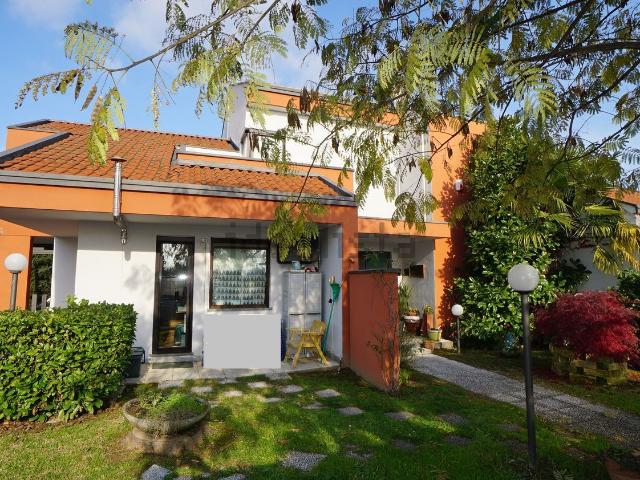 Casa in vendita a Cassolnovo, Lombardia