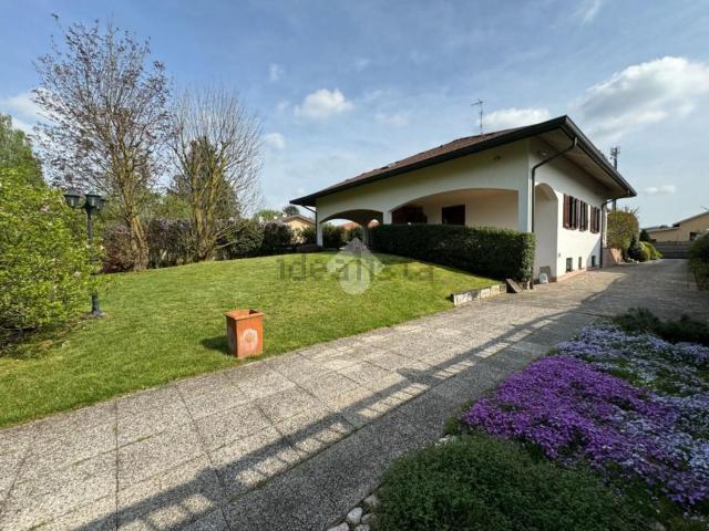 Casa in vendita a Cascina Prandona, Rescaldina