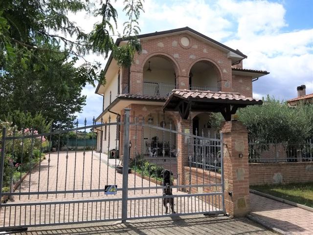 Casa in vendita a Gioiella, Umbria