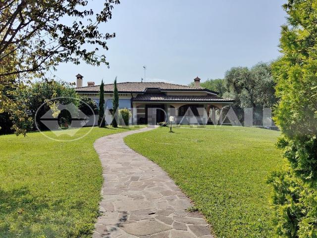 Casa in vendita a Azzano Decimo, Friuli-Venezia Giulia