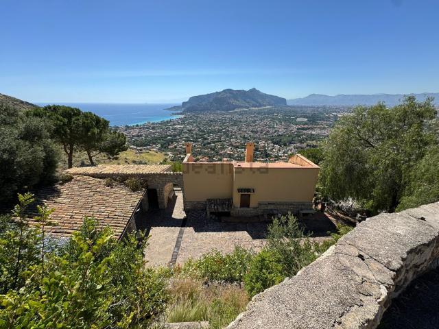 Casa in vendita a VII Circoscrizione, Palermo