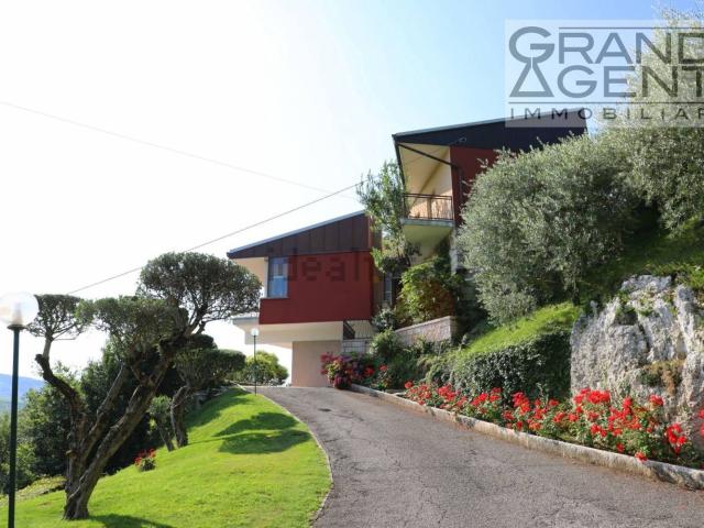 Casa in vendita a Grezzana, Verona