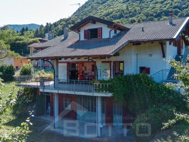 Casa in vendita a Brolo, Piemonte