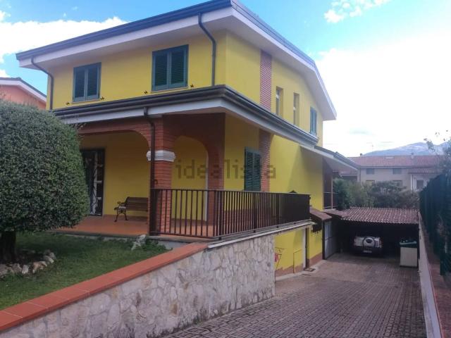 Casa in vendita a Unione dei comuni Terre dei Peligni, Raiano