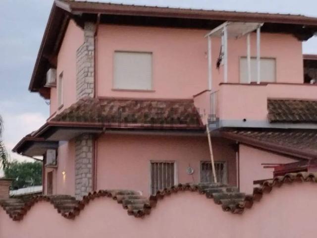 Casa in vendita a Terracina, Lazio