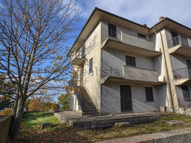 Casa in vendita a Montegabbione, Umbria