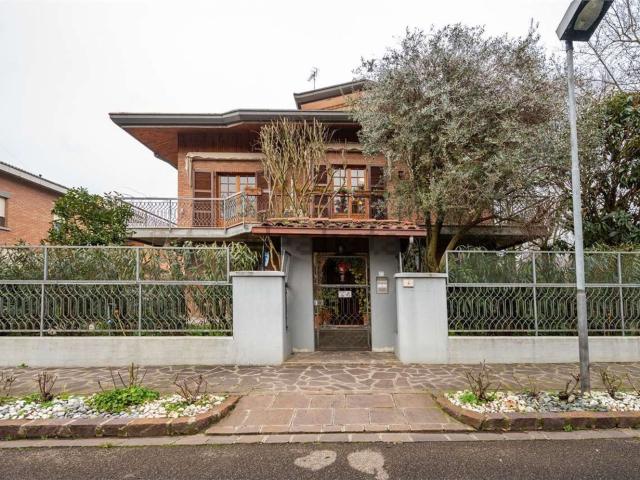Casa in vendita a Unione delle Terre d'Argine, Carpi