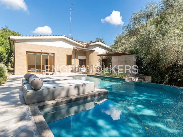 Casa in vendita a Monte Caminetto, Roma Capitale