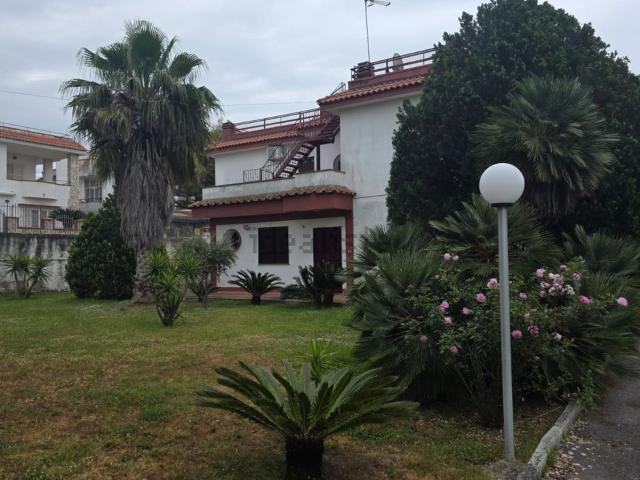 Casa in vendita a Monterusciello, Pozzuoli