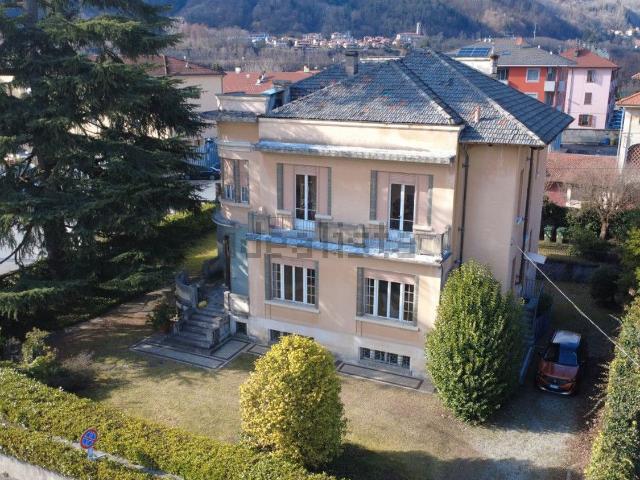 Casa in vendita a Borgosesia, Vercelli