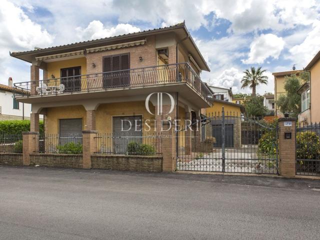Casa in vendita a Roccastrada, Toscana