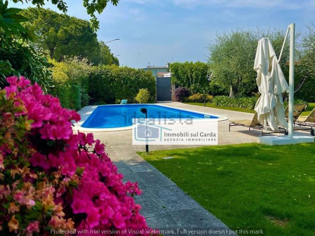 Casa in vendita a Desenzano Del Garda, Lombardia