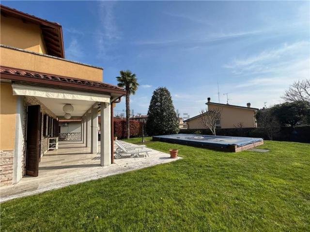 Casa in vendita a Tagliuno, Castelli Calepio