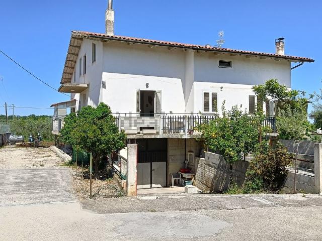 Casa in vendita a Santa Maria Imbaro, Abruzzo