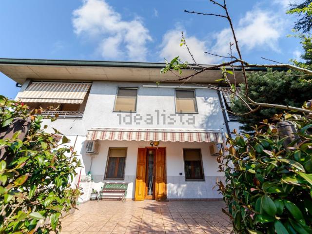 Casa in vendita a Siziano, Lombardia