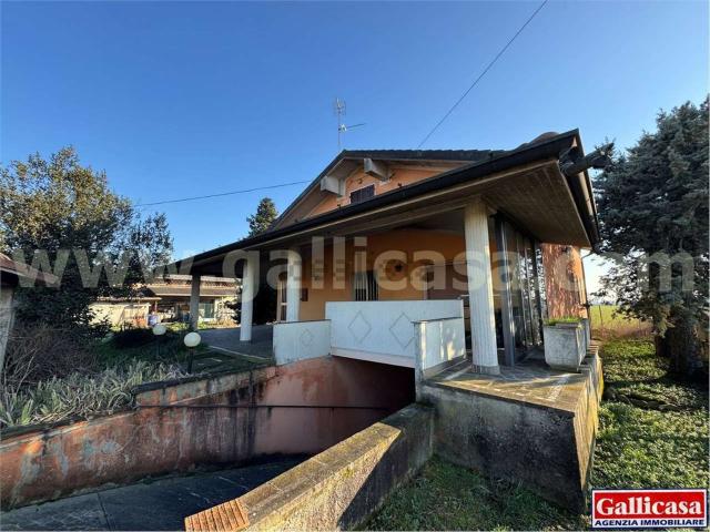 Casa in vendita a Chiari, Lombardia