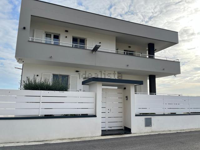 Casa in vendita a Villa Literno, Campania