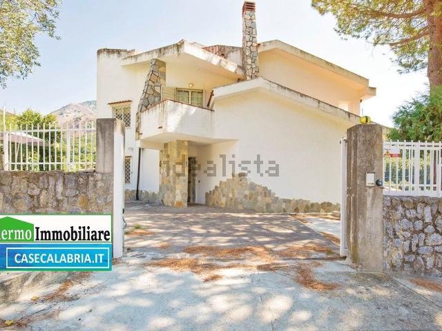 Casa in vendita a Calabria, Cosenza
