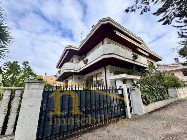 Casa in vendita a Montesilvano, Abruzzo
