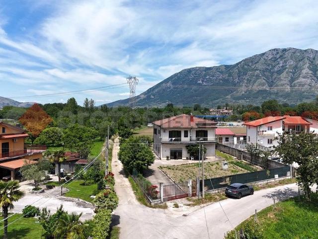 Casa in vendita a Cervinara, Campania