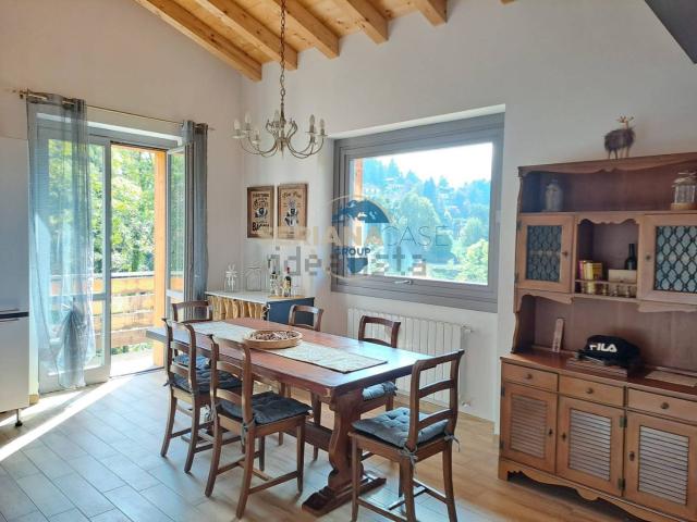Casa in vendita a Selvino, Bergamo