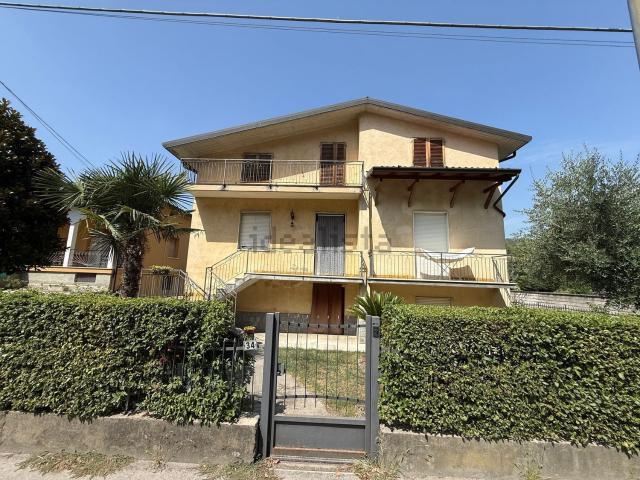Casa in vendita a Paratico, Lombardia