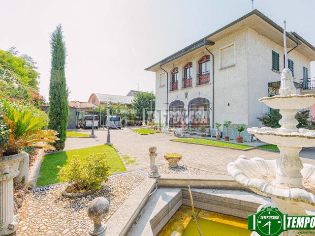 Casa in vendita a Monte Baldo, Pavia