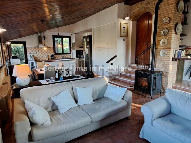 Casa in vendita a Marche, Pesaro E Urbino