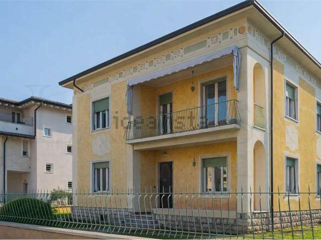 Casa in vendita a Zona Nord, Brescia