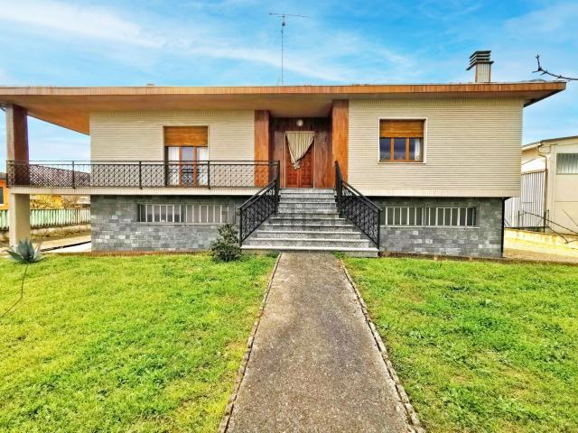 Casa in vendita a Piemonte, Alessandria