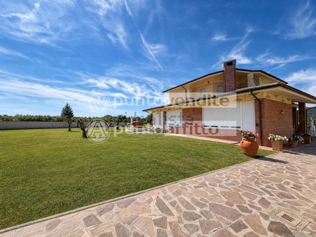 Casa in vendita a Capannori, Toscana