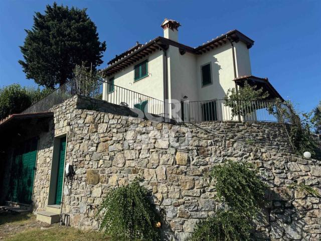 Casa in vendita a Carmignano, Seano