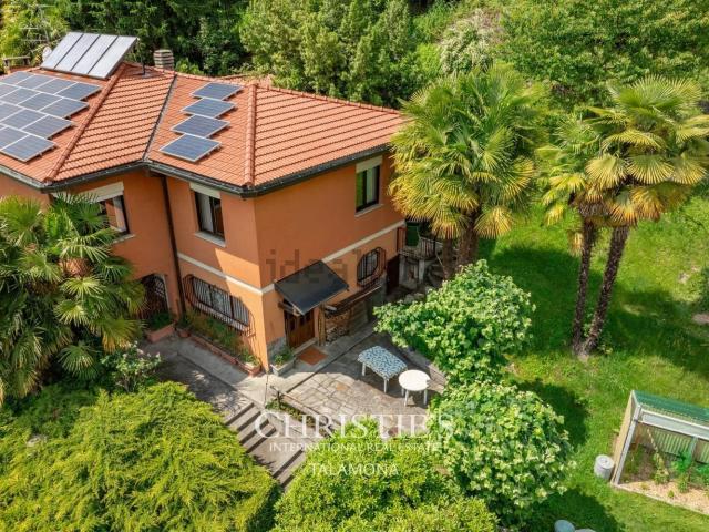 Casa in vendita a Comunità Montana Valli del Verbano, Dumenza