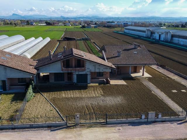 Casa in vendita a Bulgarnò, Cesena