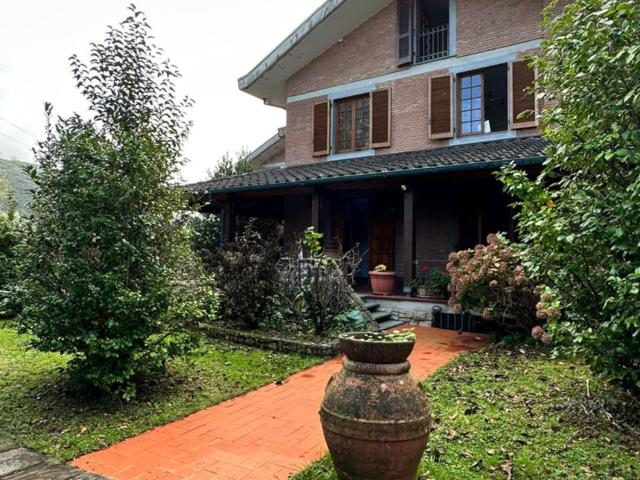 Casa in vendita a Montignoso, Toscana