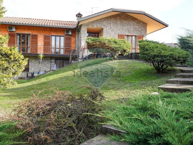 Casa in vendita a Bottanuco, Lombardia