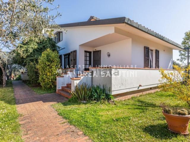 Casa in vendita a Pontedera, Toscana