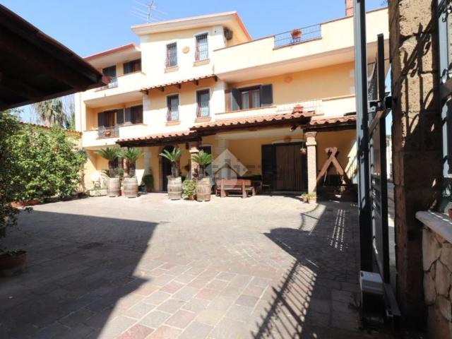 Casa in vendita a Teverola, Campania