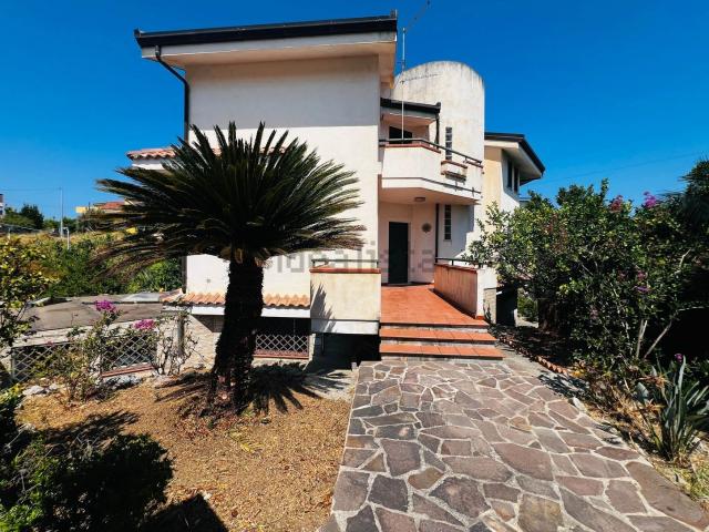 Casa in vendita a San Leo, Calabria