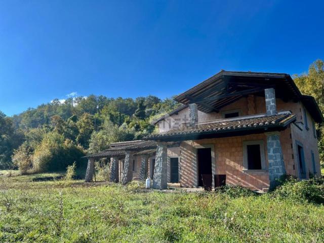 Casa in vendita a Soriano Nel Cimino, Lazio