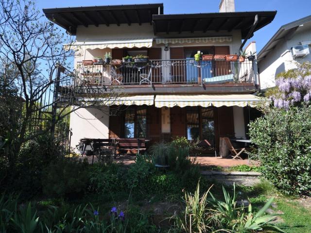 Casa in vendita a Quarte, Comerio
