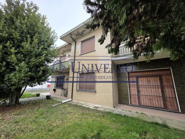Casa in vendita a Rea, Lombardia