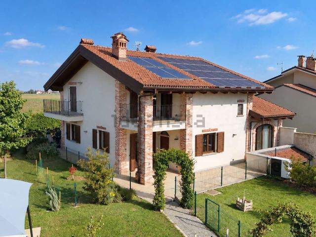 Casa in vendita a San Barnaba, Busca