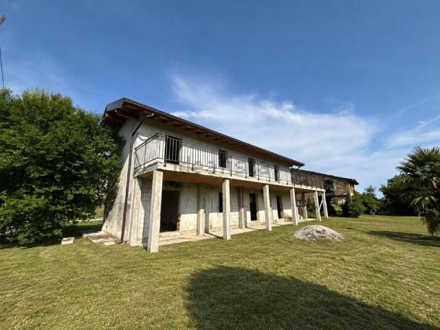 Casa in vendita a Carlino, Friuli-Venezia Giulia